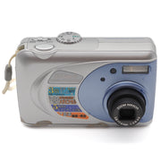 Nikon Coolpix 2000 Digital Point & Shoot Camera