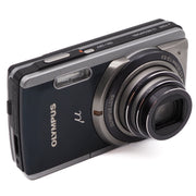 Olympus μ-7020 (mju) Digital Point & Shoot Camera