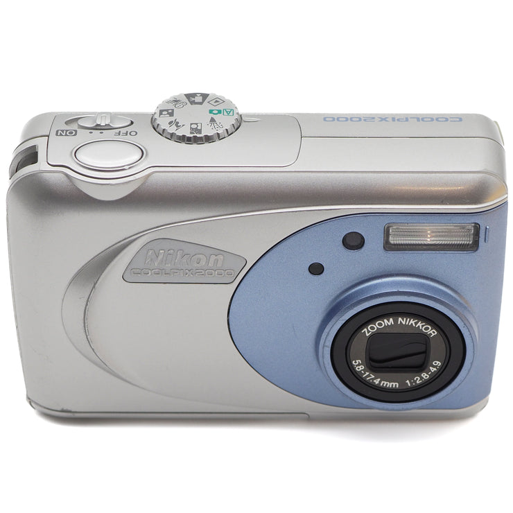 Nikon Coolpix 2000 Digital Point & Shoot Camera