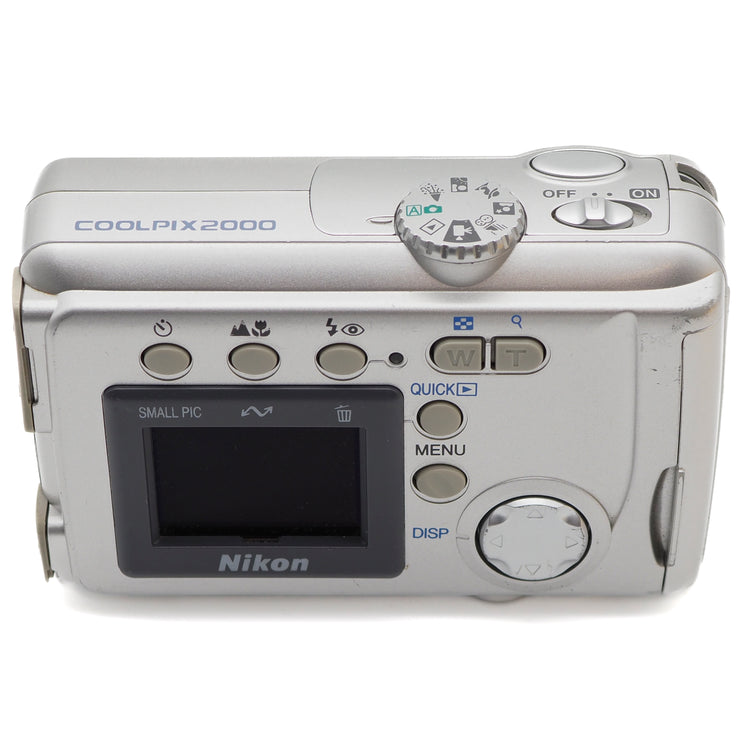 Nikon Coolpix 2000 Digital Point & Shoot Camera