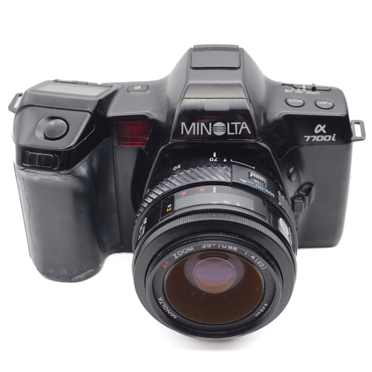 Minolta α-7700i 35mm SLR Camera Set (Minolta AF 35 - 70mm f/4 Lens