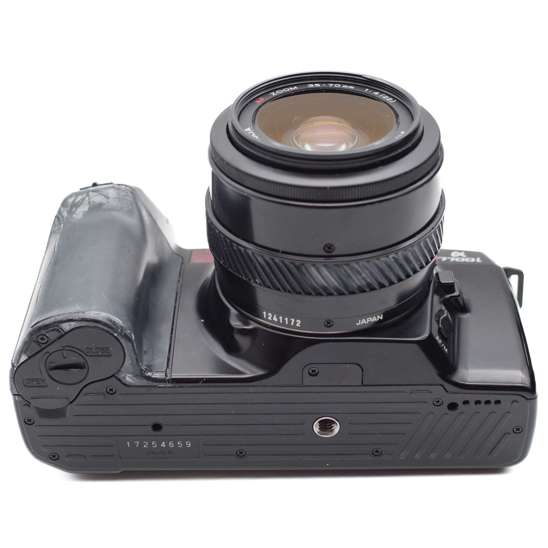 Minolta α-7700i 35mm SLR Camera Set (Minolta AF 35 - 70mm f/4 Lens